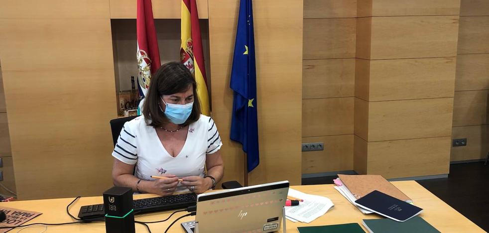 Sara Alba recuerda que el virus está aquí «y no se ha ido de vacaciones»