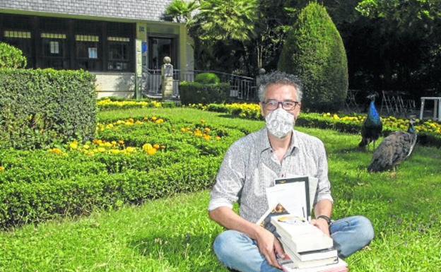 «Este año vienen más abuelos con los nietos a la biblioteca»