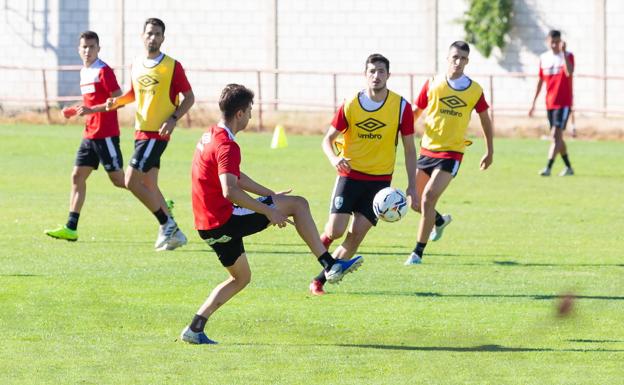 La UD Logroñés confirma su tercer amistoso: frente al Sporting