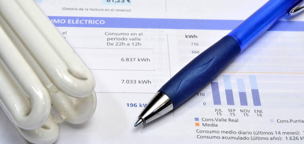 Los precios moderan su caída al -0,5% por la subida de la luz