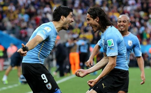 Cavani, Suárez y Forlán, los ilustres desempleados del fútbol uruguayo