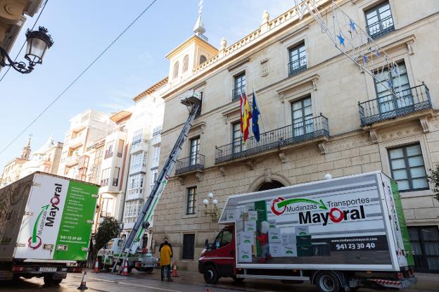 Casi 600 firmas piden a Andreu garantizar el futuro del IER