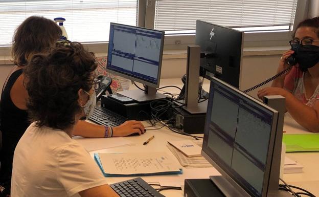 Salud refuerza con tres equipos más la atención telefónica sobre la COVID-19