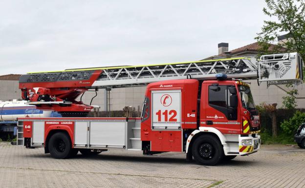 Un bebé trasladado al San Pedro tras un incendio en un adosado en Ribafrecha