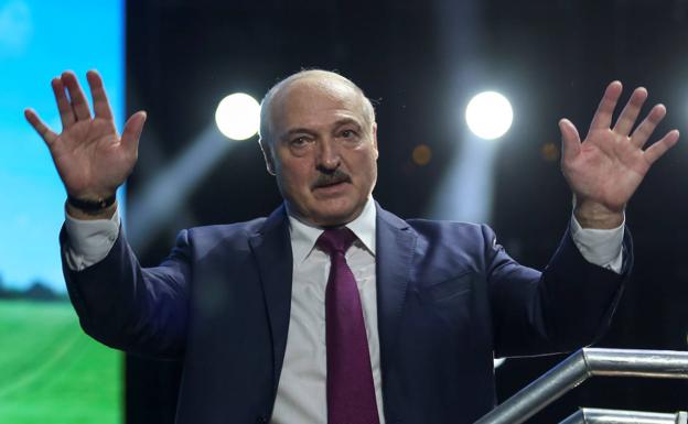 Lukashenko cerrará la frontera con Polonia y Lituania