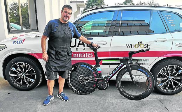 Esteban Peña, el mecánico riojano que mimó la 'cabra' del maillot amarillo