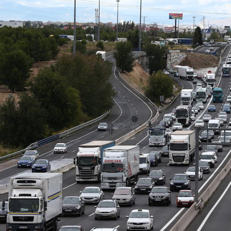 Miles de madrileños huyen de la ciudad antes del confinamiento