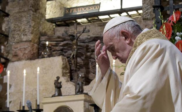 El Papa excomulga la idea de «guerra justa» y pide una reforma de la ONU