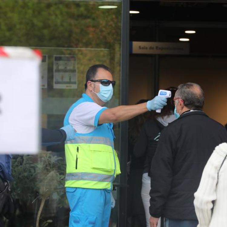 Los confinamientos de Ayuso habían logrado reducir la incidencia en 31 de las 37 zonas