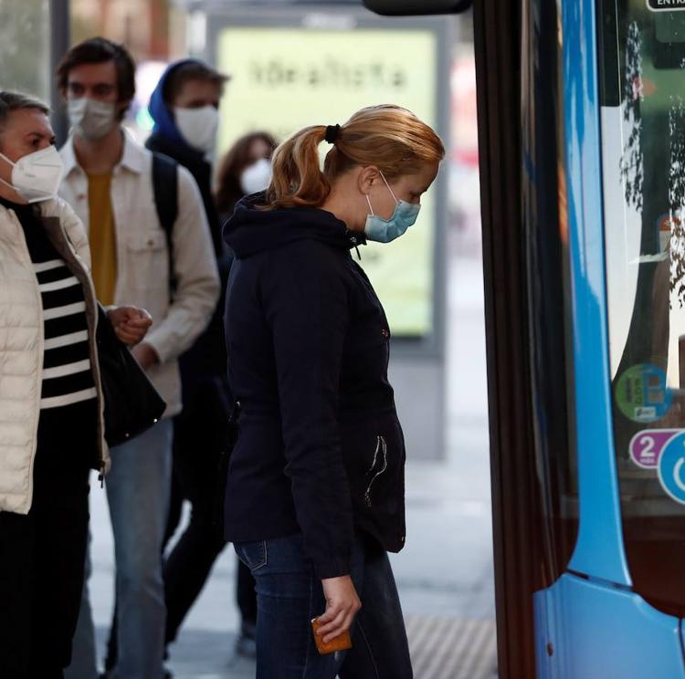 España roza los 12.000 casos espoleada por el récord de 5.187 contagios de Madrid