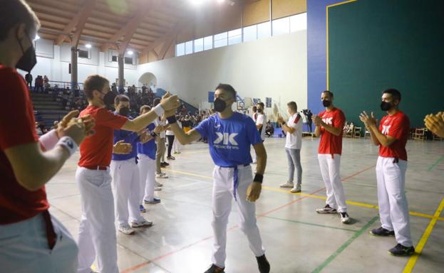 Víctor sacude los cimientos de la pelota