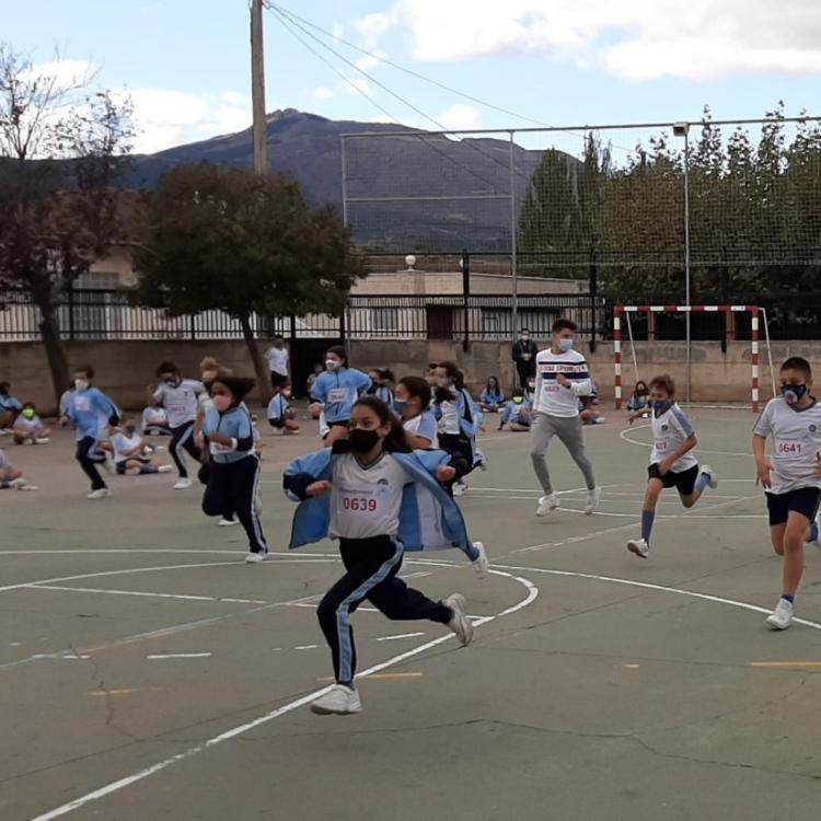 El colegio Sagrado Corazón celebra su carrera solidaria