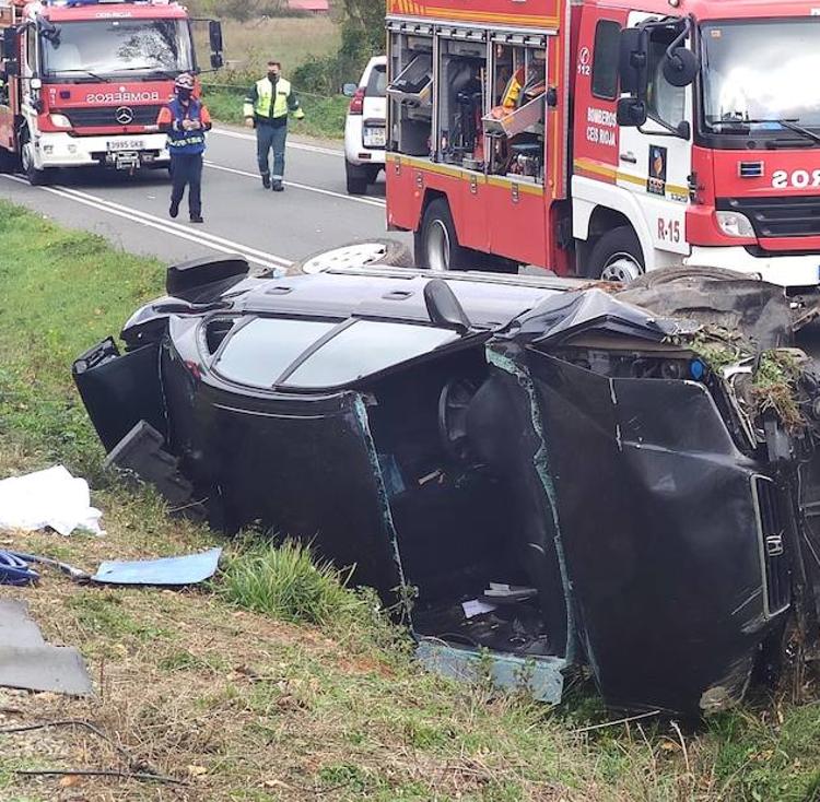 Herida una mujer en un accidente en la carretera que une Zorraquín y Valgañón