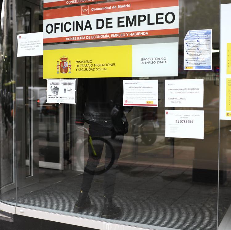 El gasto en desempleo crecerá un 20% hasta los 25.000 millones de euros