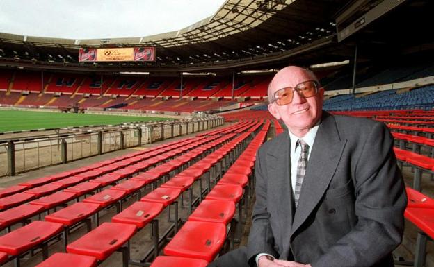 Muere el exfutbolista Nobby Stiles