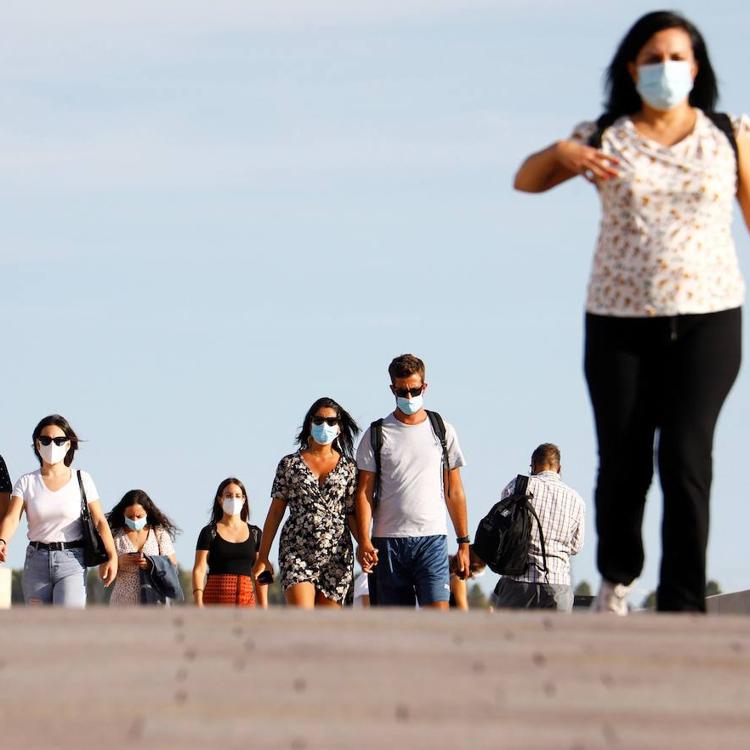 Los contagios en España repuntan hasta los 22.516