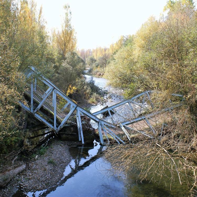 Adjudicada la asistencia técnica para consolidar el tramo aún en pie del puente de Arenzana