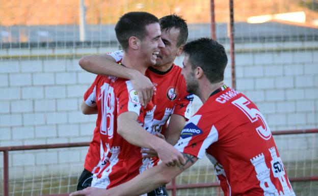 La SD Logroñés vence a la Tarazona gracias a cinco grandes minutos