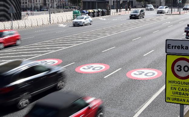 A 30 km/h por Bilbao: más accidentes de chapa pero menos heridos