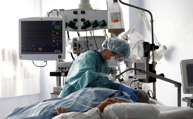 La Rioja registra dos fallecidos más y sube la presión hospitalaria