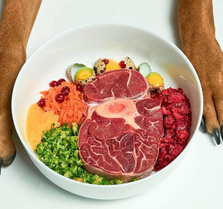 ¿Carne cruda para el perro?