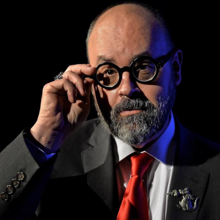 Ruiz Zafón regresa entre nieblas, pasadizos y susurros