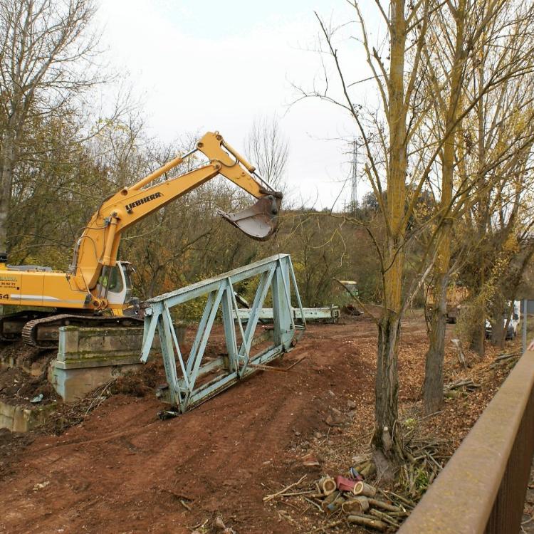 Una extracción pormenorizada en el puente de Arenzana