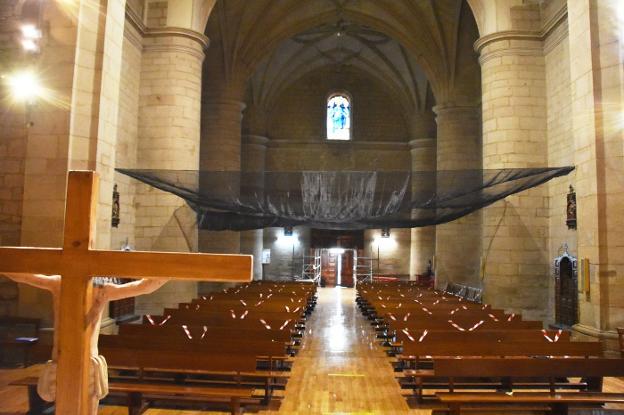 La parroquia de Alcanadre cierra al culto por riesgo de desplome de la cubierta