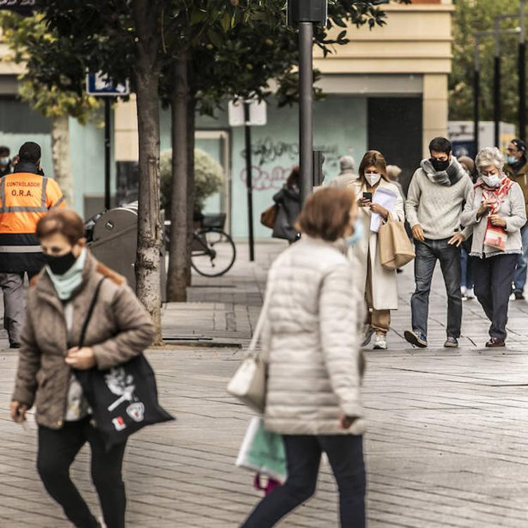 El COVID se cobra otra víctima en una jornada en la que bajan los casos activos y se mantiene la presión hospitalaria