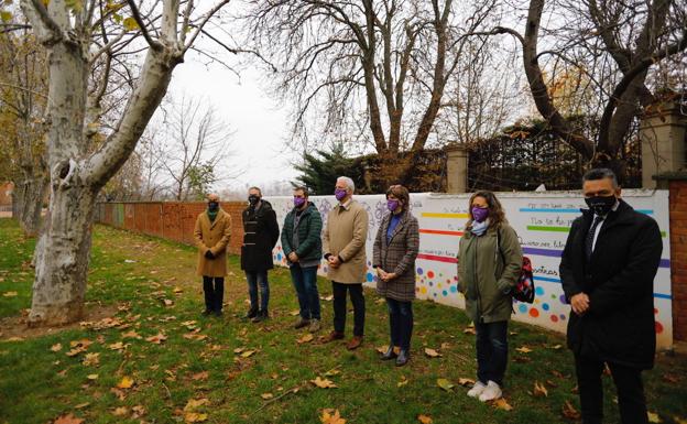 Logroño se suma a los homenajes a las víctimas de violencia de género