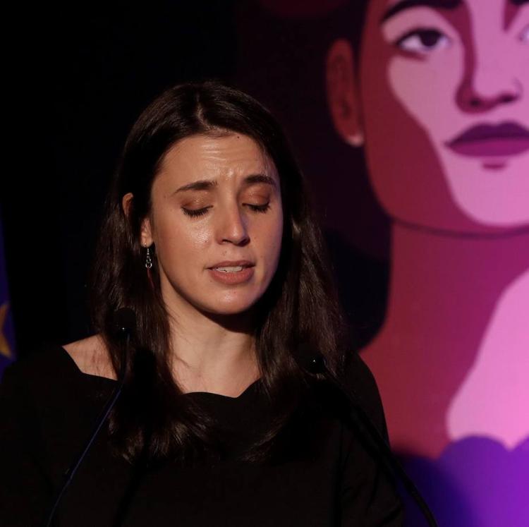 Irene Montero apela entre lágrimas a la unidad del movimiento feminista