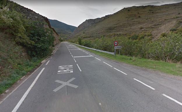 Dos heridos en el choque de una motocicleta con un corzo en Anguiano