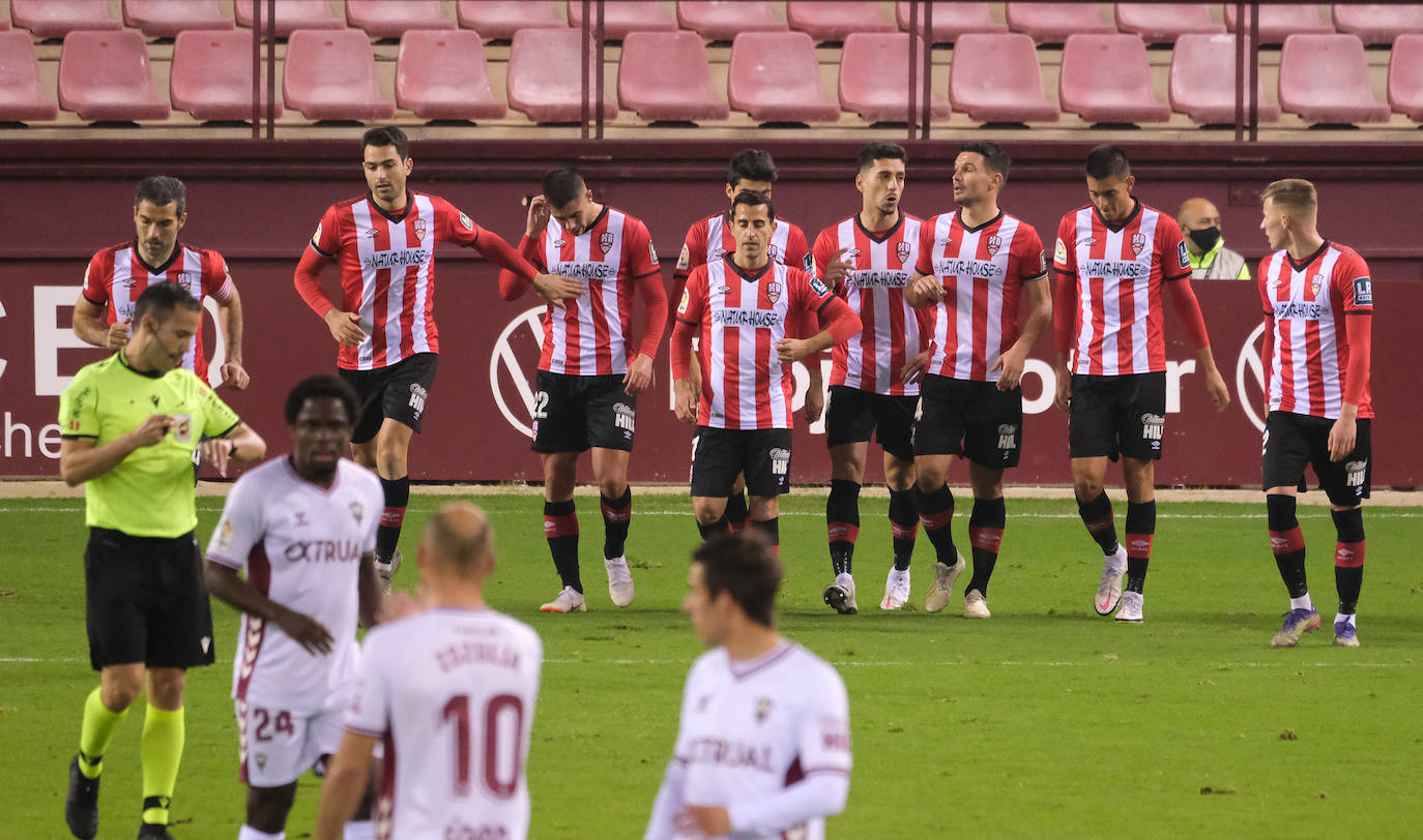 EN DIRECTO | El líder pone a prueba el gran momento de la UD Logroñés