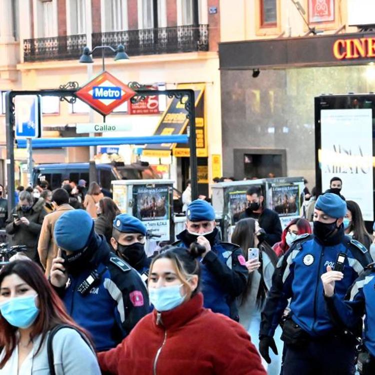 Sanidad pide «responsabilidad» para evitar las grandes aglomeraciones en las calles