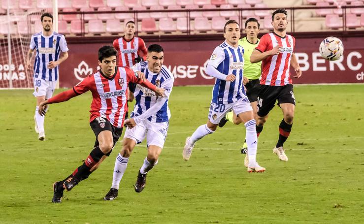 Las imágenes de la derrota de la UD Logroñés contra el Ponferradina