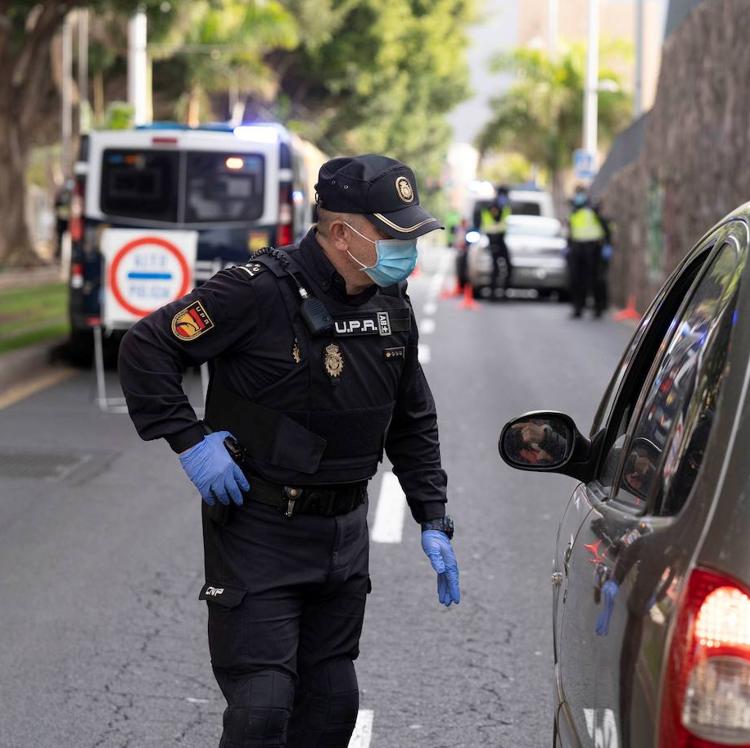 Viajar para ver a la suegra, sí; desplazarse a la segunda residencia con la familia, no