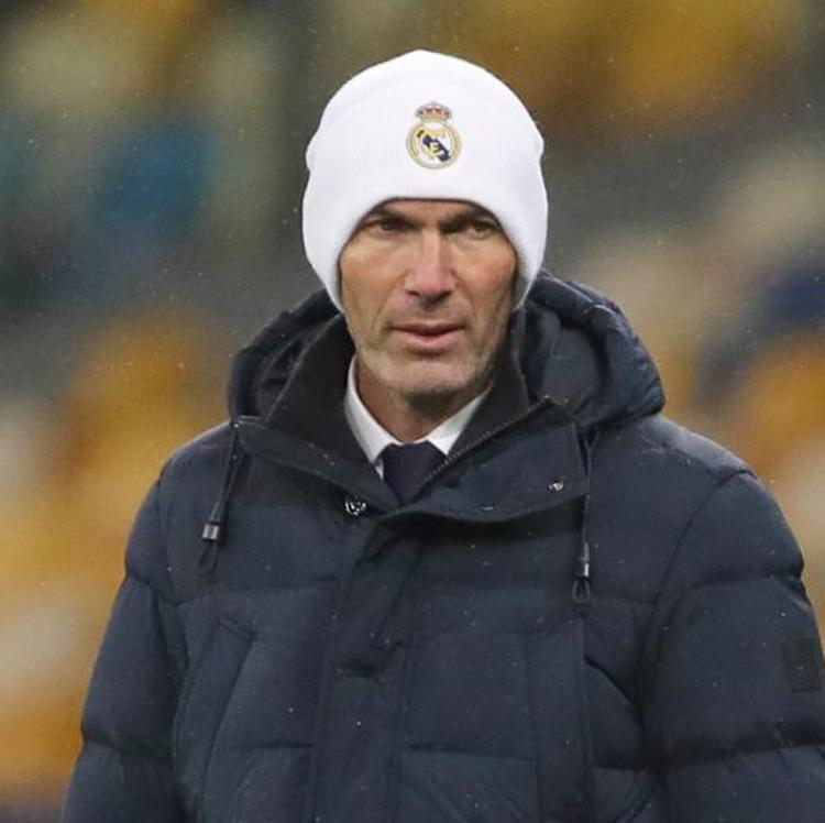 Las claves de un desplome que deja a Zidane en el alambre