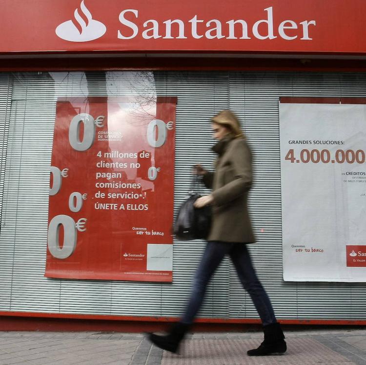 Santander ofrece prejubilaciones desde los 50 años hasta con 250.000 euros