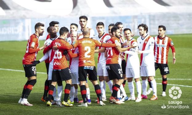 La derrota no fue lo peor en Vallecas