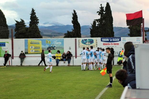 El Arnedo logra lo máximo con lo mínimo