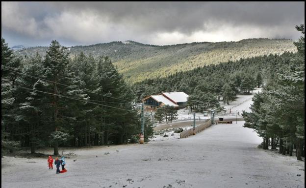 El punto de nieve de Santa Inés, primera estación en abrir en España