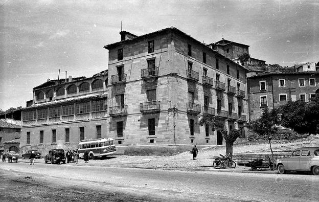 La Retina: Palacio Espiscopal de Calahorra en el año 1957