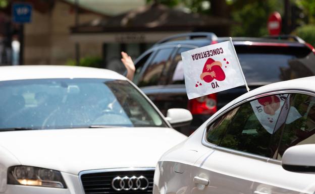 Una concentración y una manifestación en coche por Logroño para protestar contra la Ley Celáa