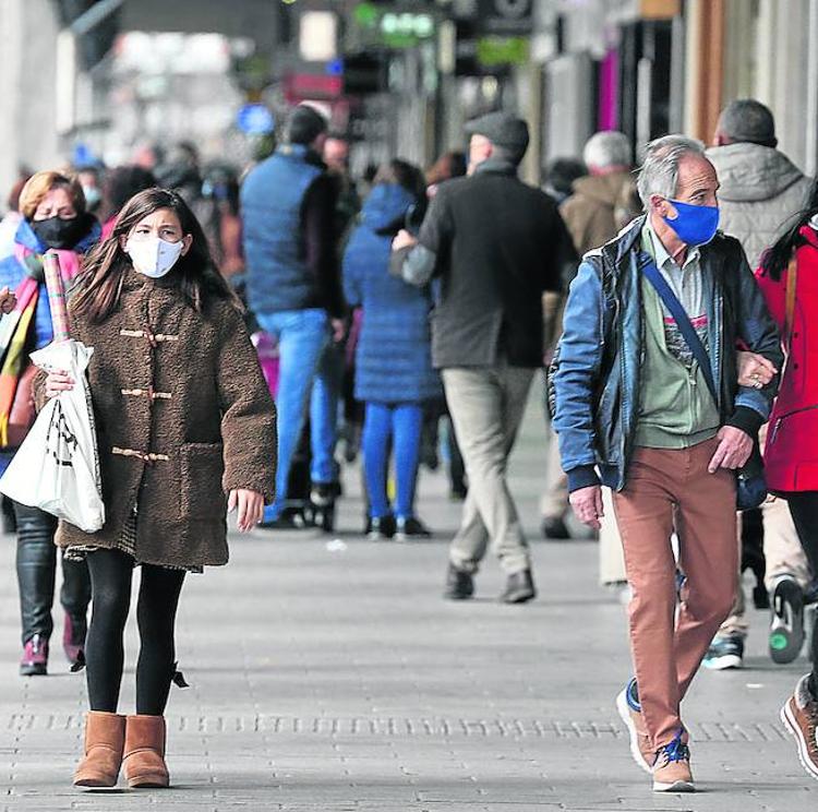 Filas y aforos: la nueva cara de las compras