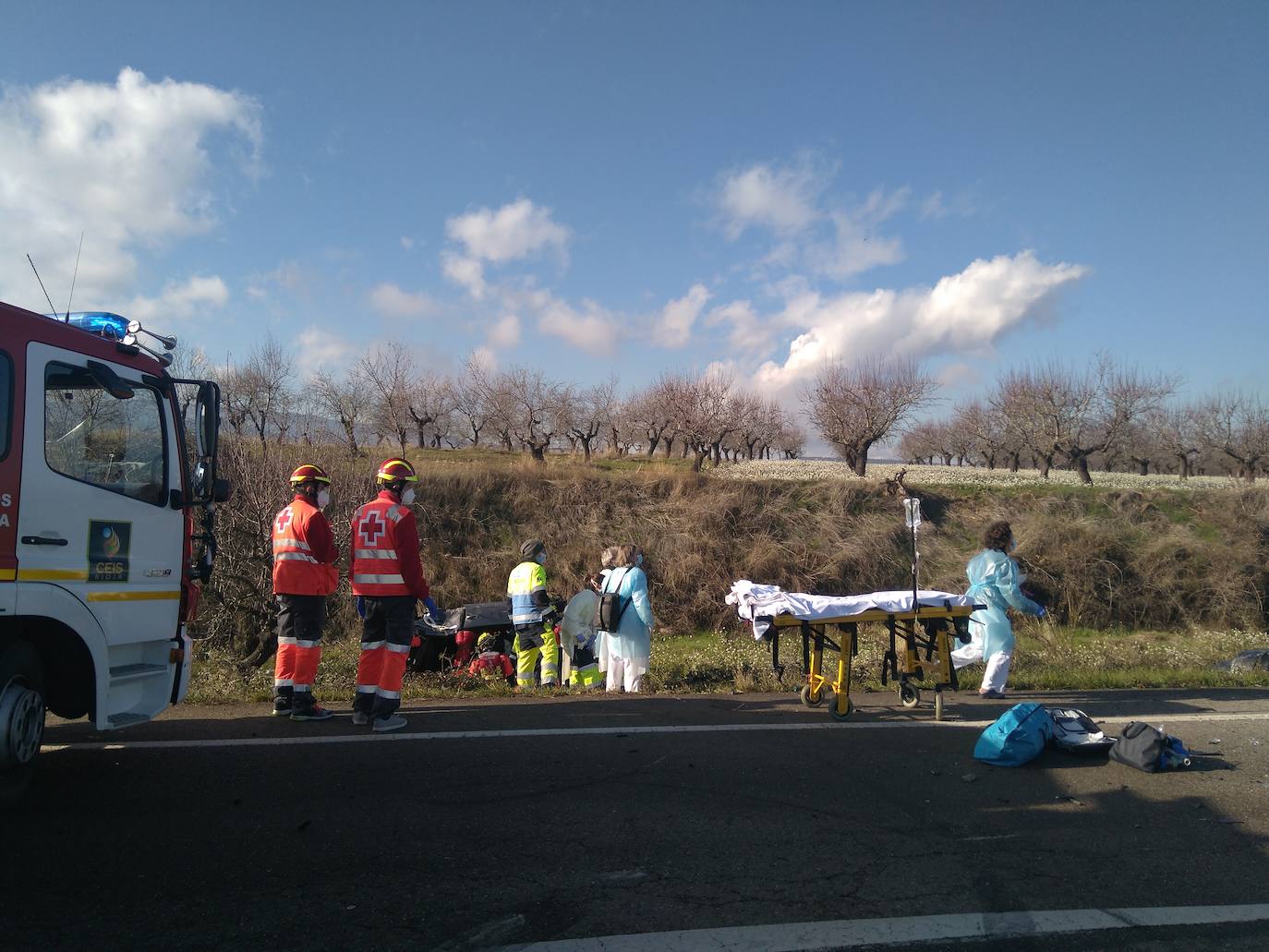 En imágenes, el accidente en la LR-123, entre Arnedo y El Villar