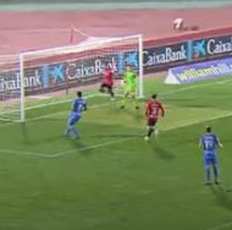 Vídeo: El Fuenlabrada rompe la racha del Mallorca ganando en Son Moix