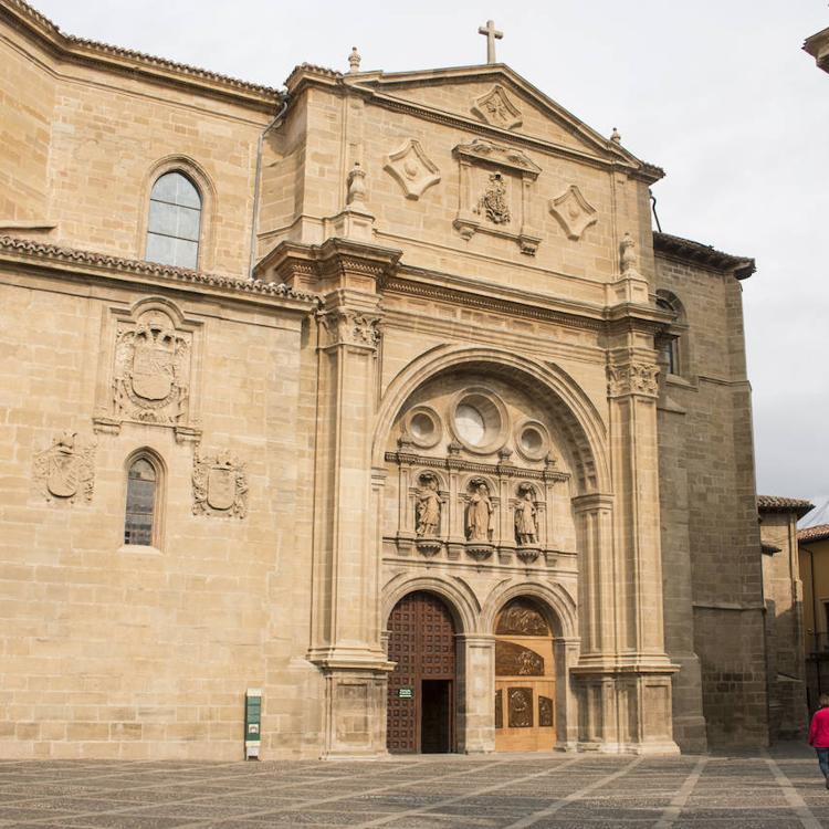 La catedral de Santo Domingo se iluminará mañana 31 de una forma especial por el Año Santo Compostelano