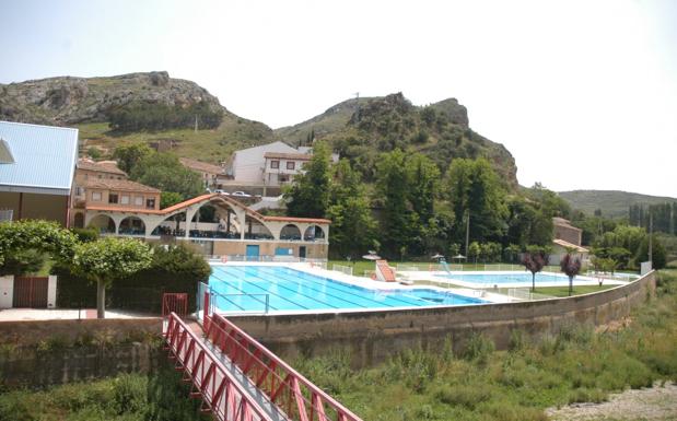 El Partido Popular critica la situación y la gestión de las piscinas de Cervera