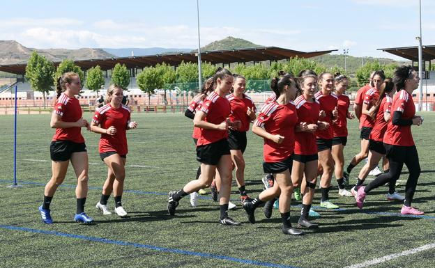 El DUX comienza su pretemporada con derrota frente al Eibar