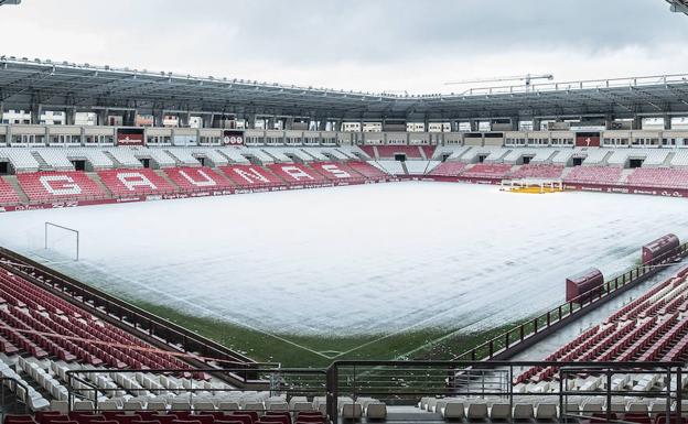 La nieve también cubre Las Gaunas